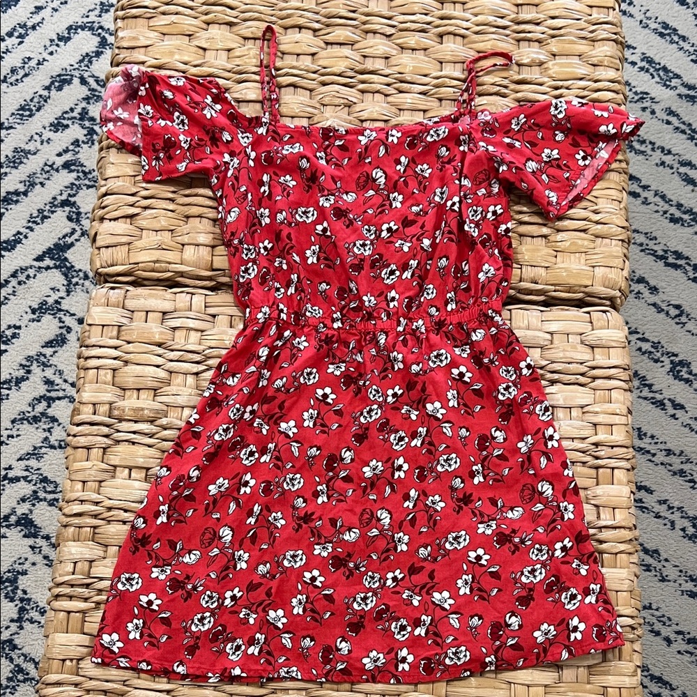 H & M Floral Red Off-Shoulder Dress, perfect for fall pictures!